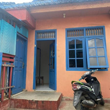 Cempaka Hostel ลาบวนบาโจ ภายนอก รูปภาพ