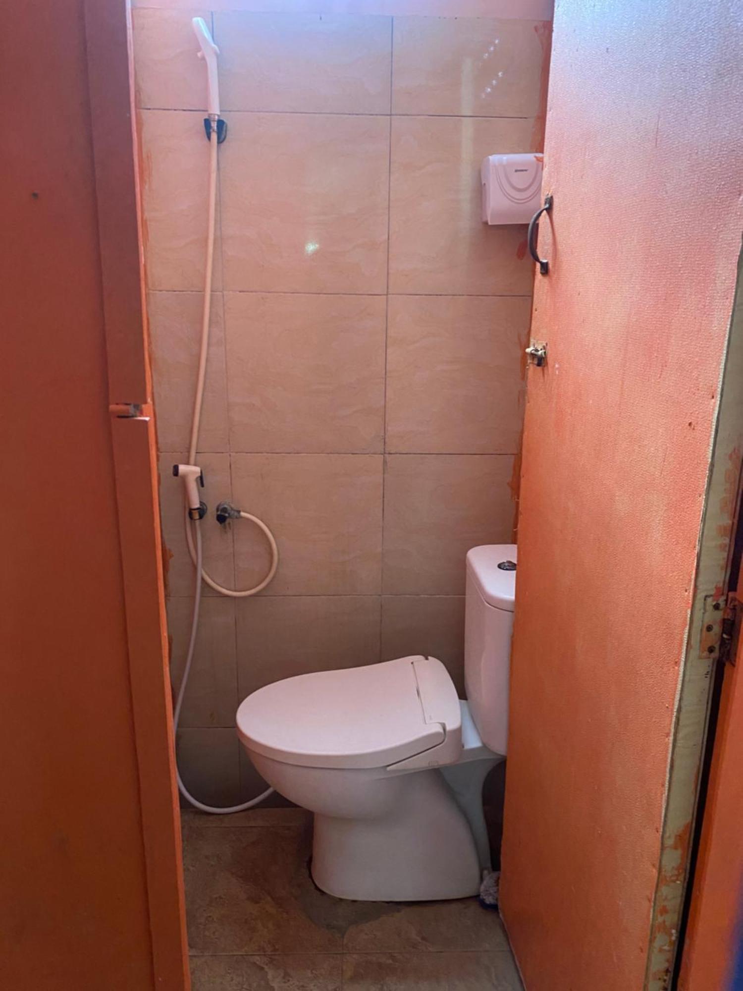 Cempaka Hostel ลาบวนบาโจ ภายนอก รูปภาพ